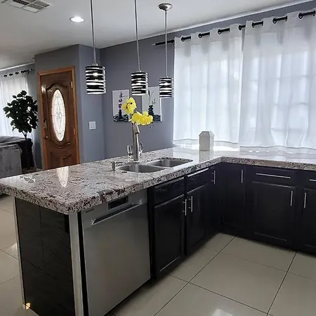 K - Fully Remodeled And Professionally Decorated Las Vegas Exterior foto